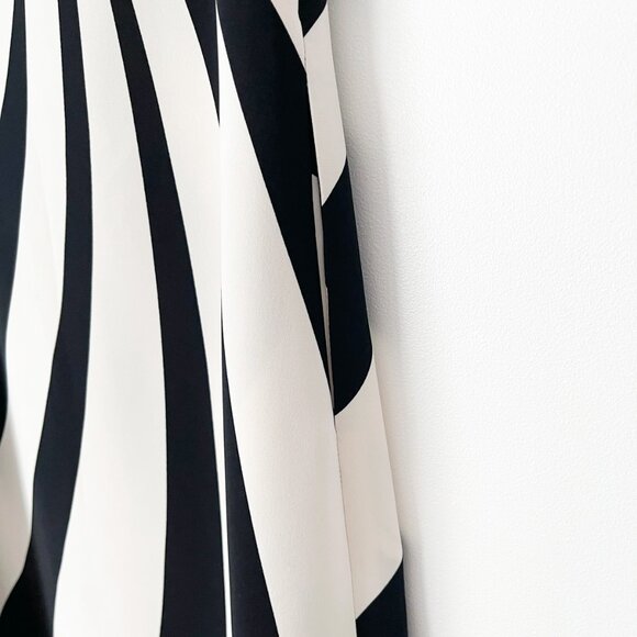 Lisa Perry Black and White Swirl Stripe Maxi Dress Gown Silk - Picture 14 of 16